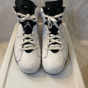 Jordans 6- Reverse Oreo / White and Black Sneakers